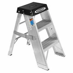 Werner 3' Aluminum Step Stand - SSA03