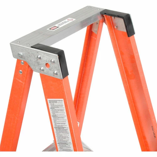 Werner 2' Fiberglass Platform Step Ladder 300 lb. Cap - P6202 4 Werner 2' Fiberglass Platform Step Ladder 300 lb. Cap - P6202 - Image 4