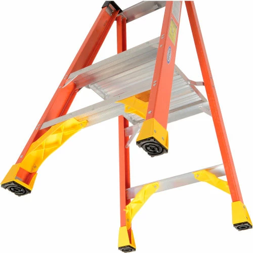 Werner 2' Fiberglass Platform Step Ladder 300 lb. Cap - P6202 11 Werner 2' Fiberglass Platform Step Ladder 300 lb. Cap - P6202 - Image 11