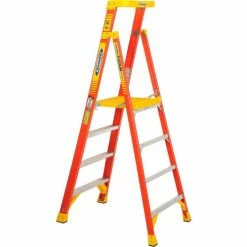 Werner 4' Type 1A Fiberglass Podium Ladder - PD6204 -Cheap Janitorial Carts Store 640772 06