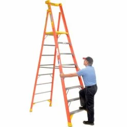 Werner 8' Type 1A Fiberglass Podium Ladder - PD6208 20 Werner 8' Type 1A Fiberglass Podium Ladder - PD6208 -Cheap Janitorial Carts Store 640774 03