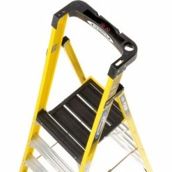 Werner 6' Type 1AA Fiberglass Podium Ladder - PD7306 -Cheap Janitorial Carts Store 640868 06