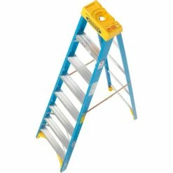 Werner 8' Fiberglass Step Ladder w/ Plastic Tool Tray 250 lb. Cap - 6008 -Cheap Janitorial Carts Store 942806 06