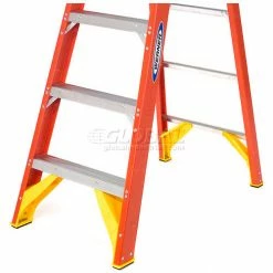 Werner 6' Fiberglass Step Ladder w/ Plastic Tool Tray 300 lb. Cap - 6206 -Cheap Janitorial Carts Store 942810 03