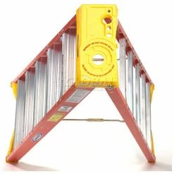Werner 6' Fiberglass Step Ladder w/ Plastic Tool Tray 300 lb. Cap - 6206 -Cheap Janitorial Carts Store 942810 41