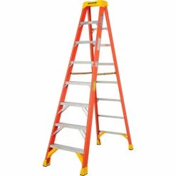 Werner 8' Fiberglass Step Ladder w/ Plastic Tool Tray 300 lb. Cap - 6208
