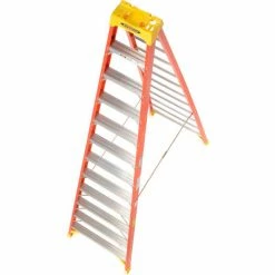 Werner 12' Fiberglass Step Ladder w/ Plastic Tool Tray 300 lb. Cap - 6212 -Cheap Janitorial Carts Store 942816 12