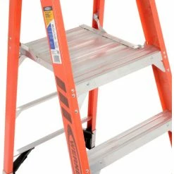 Werner 3' Fiberglass Platform Step Ladder 375 lb. Cap - P7403 -Cheap Janitorial Carts Store 942832 06