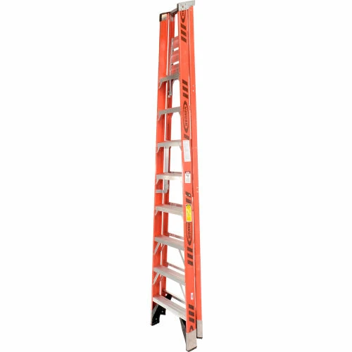 Werner 8' Fiberglass Platform Step Ladder 375 lb. Cap - P7408 3 Werner 8' Fiberglass Platform Step Ladder 375 lb. Cap - P7408 - Image 3