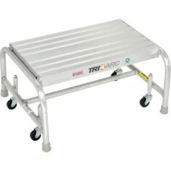 Tri-Arc 1 Step Mobile Aluminum Step Stand w/ Solid Ribbed Top Step & 24"W Platform - WLAR001244