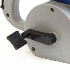 Chapin 3 Liter Hand Crank Rock Salt & Ice Melt Spreader - With Gate Control -Cheap Janitorial Carts Store CPI 8705A 03