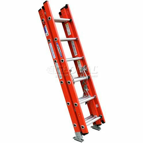Werner 16' IA Fiberglass 3 Section Compact Extension Ladder D6216-3 3 Werner 16' IA Fiberglass 3 Section Compact Extension Ladder D6216-3 - Image 3