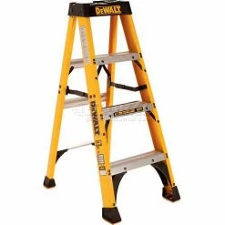 DeWalt 4' Type 1A Fiberglass Step Ladder - DXL3010-04